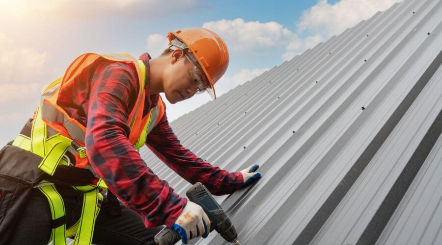 Expert Emergency Roof Repairs services in Mattawan, MI